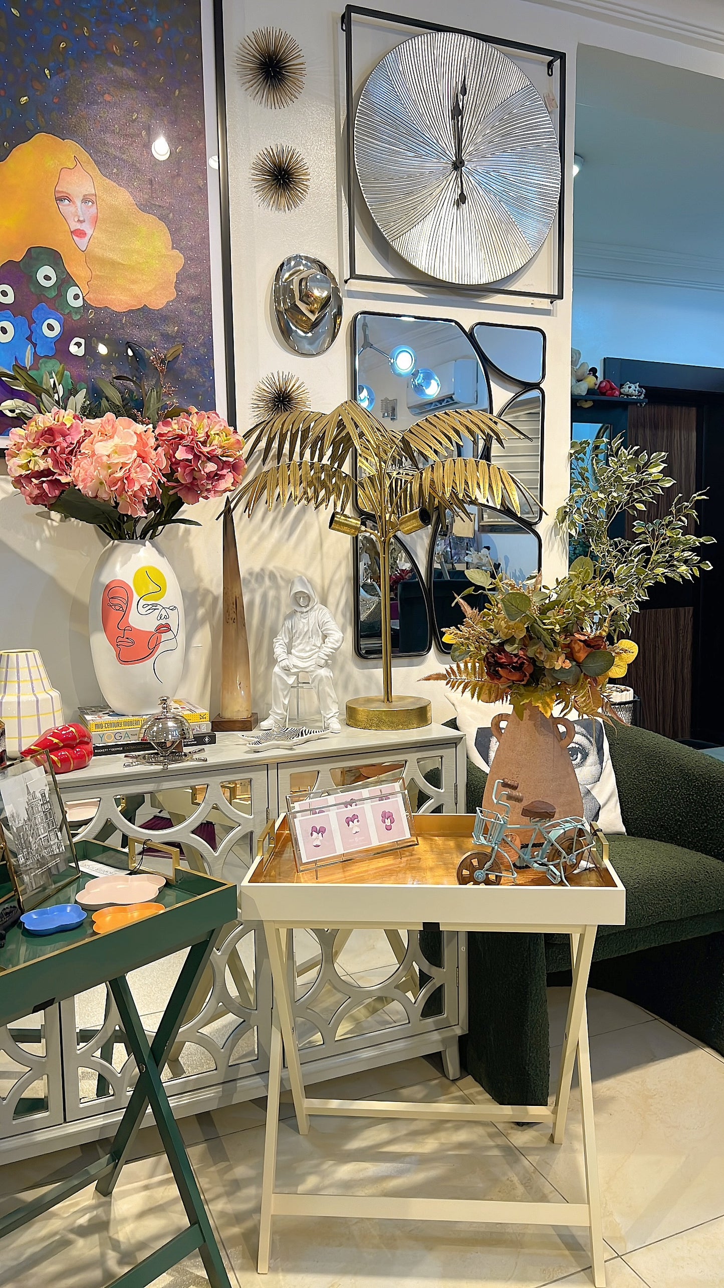 Cream & Gold Accent Tray-Table